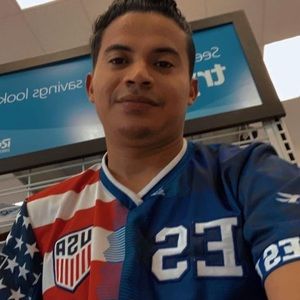 Meet your Posher, Ulises